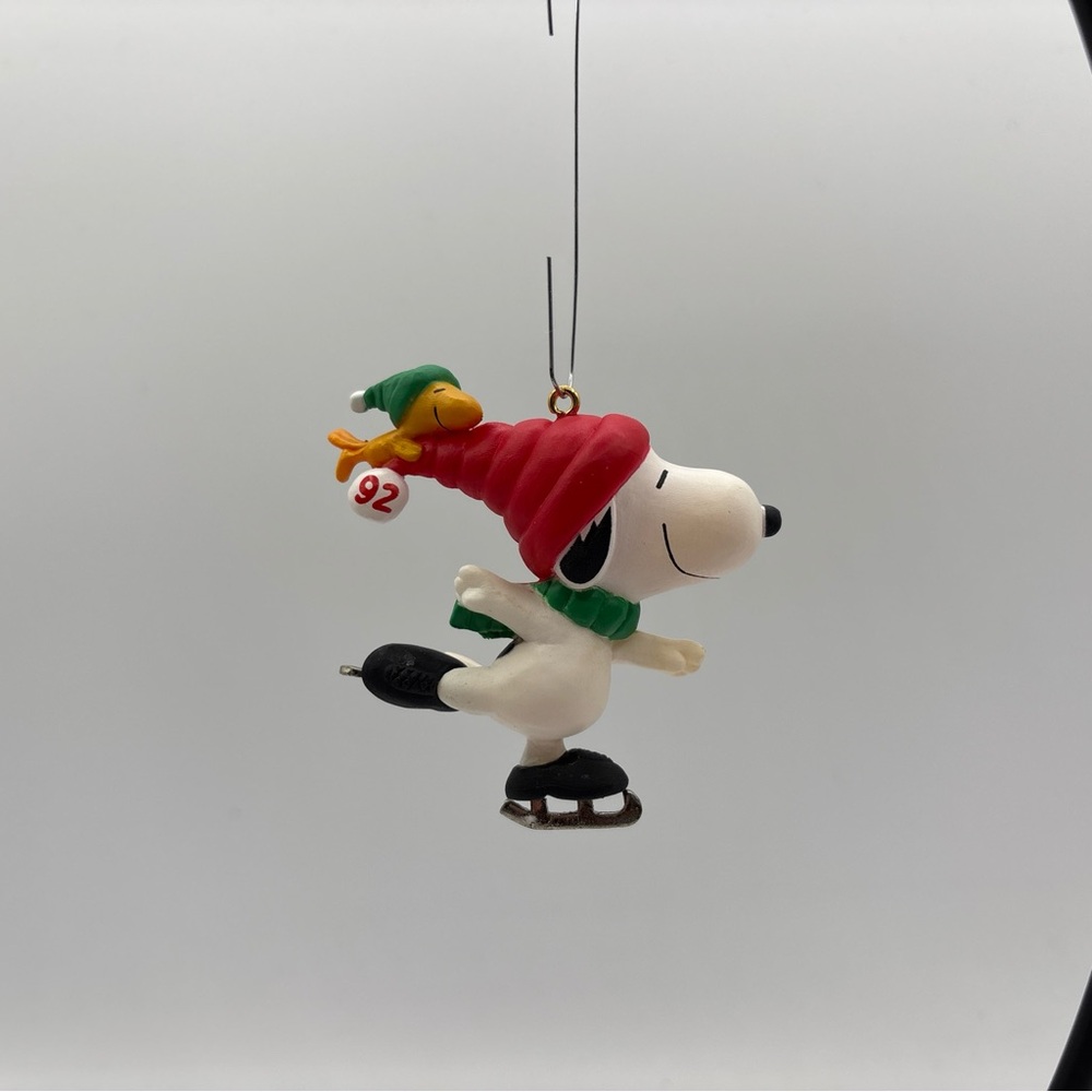 Hallmark Keepsake Ornament Dated 1992 Snoopy And Woodstock Handcrafted‎